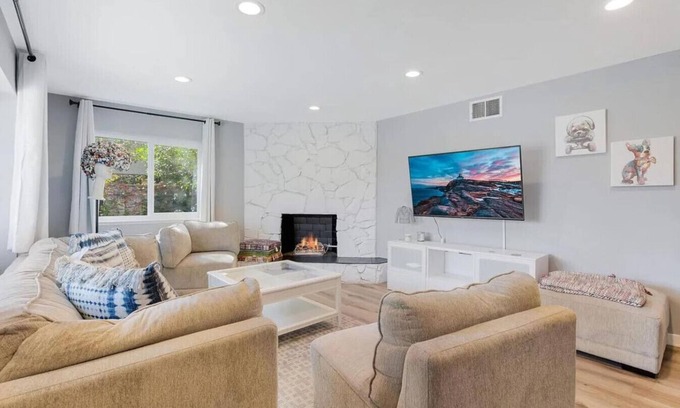 West Hills House | ৎ୭ The Pentland Retreat ৎ୭