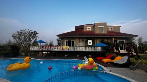 Mae Faek Mai Villa | เลอเบสท์พลูวิลล่าเชียงใหม่Lebest Pool Villa Chiangmai