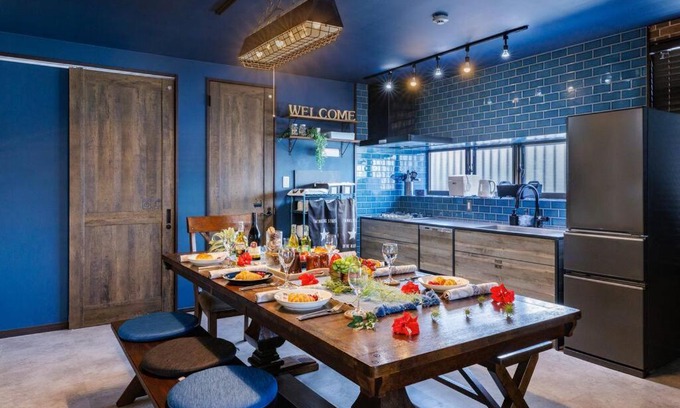 Chatan House | アメリカンヴィレッジまで3分/12名宿泊/BBQ可能/周辺には飲食店多数の北谷エリア 北谷ベース