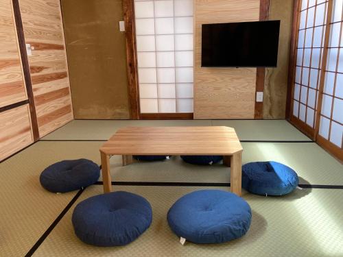 Izumo Apartment | 出雲古民家の宿えんやはなれ