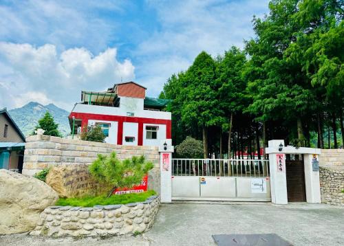 Guoxing Cabin | 寵物友善 漫步森活 九樺落羽松民宿