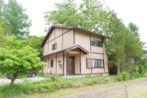 Oshino House | 忍野しょうらい山荘