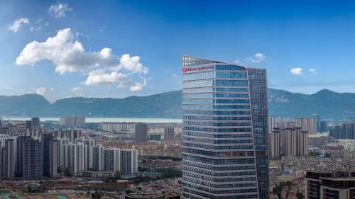 Guandu Hotel | 昆明火车站南希尔顿花园酒店