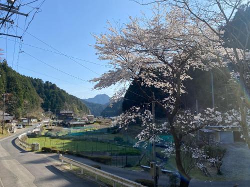 Gero Apartment | 花緑里-Hanamidori-菅田ほたるの里 岐阜下呂関田園里山リゾート