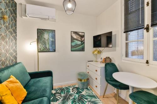 Faubourg-du-Roule Apartment | 0#Studio 2pers#Champs Elysées#Arc de Triomphe
