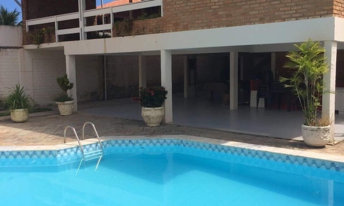 Barra Mar House | 06 suites with AC 40 m from the beach with swimming pool and games room