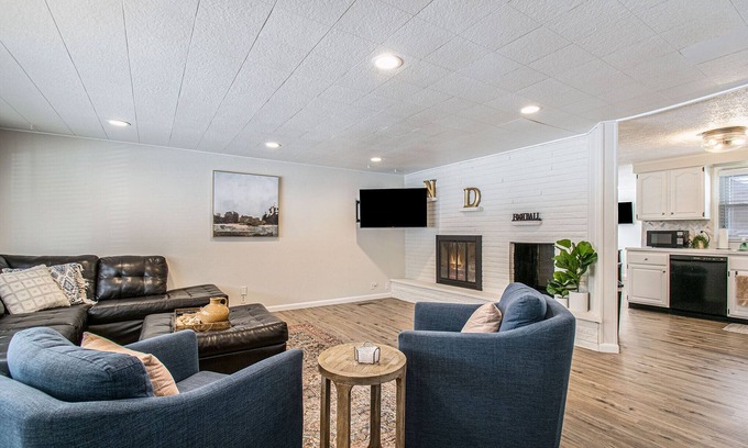 Wooded Estates House | 1/2 mile to Notre Dame/2 blocks from Linebacker - Complete Renovation!