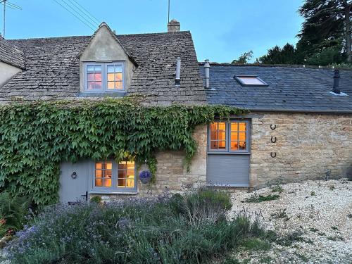 Longborough House | 1 Bed in Longborough 52674
