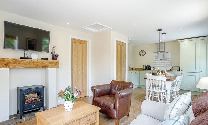 Horncastle Cottage | 1 bedroom accommodation in Roughton, near Woodhall Spa