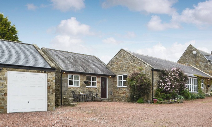 Hallington Cottage | 1 bedroom accommodation in Ryal, near Corbridge