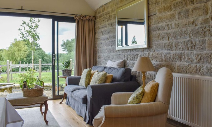 Muchelney Cottage | 1 bedroom accommodation in Knole, near Langport.