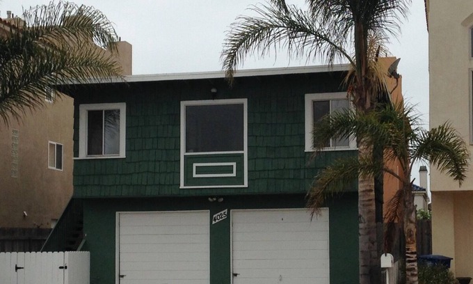 Hollywood Beach Cottage | 1 Block From The Pacific Ocean And 1 Block From The Channel Islands Harbor