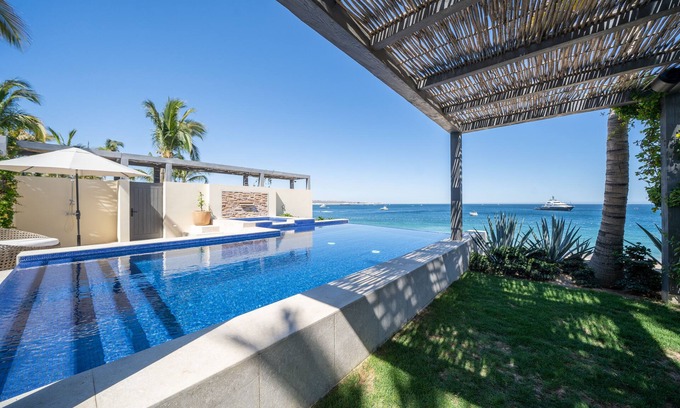 El Medano Ejidal Hotel | 1 Homes Cabo