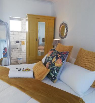 Velddrif Apartment | 1 Kingfisher Heads, Waterkant Street, Velddrif