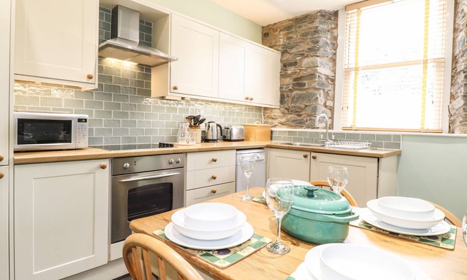 Coniston Cottage | 1 Lake View