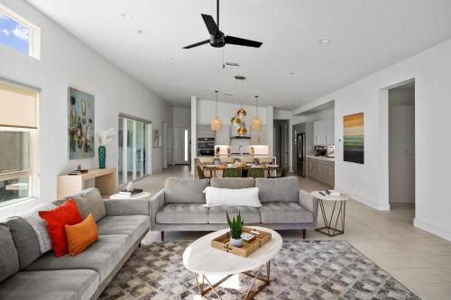 Indian Wells House | 1 mi from Tennis Garden - Corn hole - Pool Access