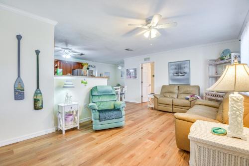 Cortez House | 1 Mi to Anna Maria Island Pet-Friendly Retreat