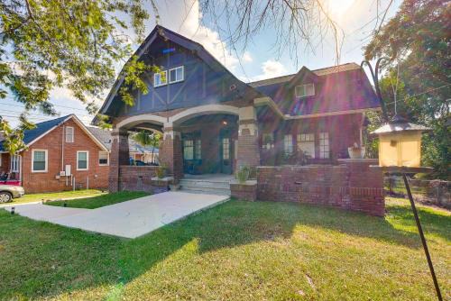Macon House | 1 Mi to Dtwn Welcoming Macon Home with Yard
