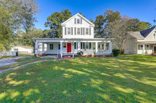 New Bern House | 1 Mi to Historic District! Family Home in New Bern