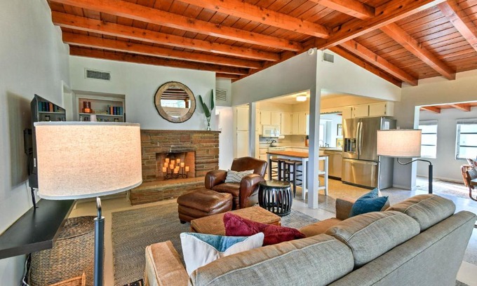 Laurel House | 1 Mi to Nokomis Beach Home with EV Charger