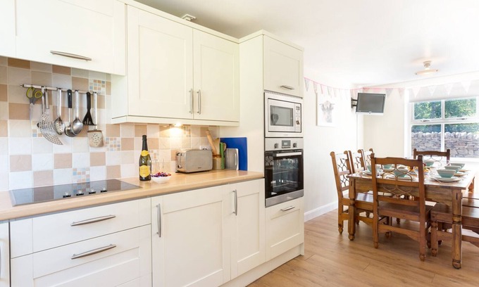Mickleton Cottage | 1 Springwater View
