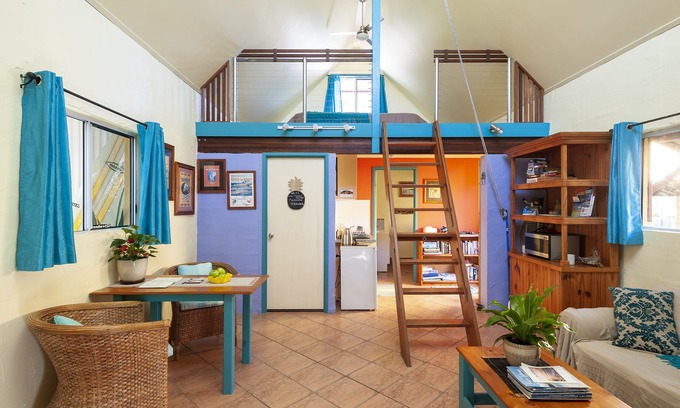 Rainbow Beach Apartment | 1 The Beach Loft - Rainbow Beach