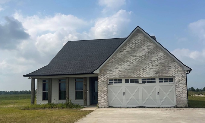 Bell City Resort | 10 Acres Resort with 4 bedrooms and fishing pound in Lake Charles