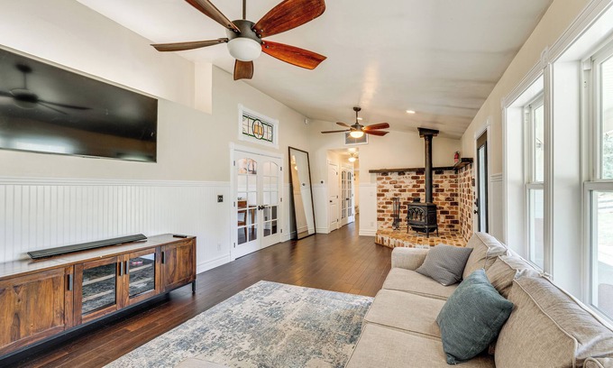 Placerville House | 10 Mi to Folsom Lake: Tranquil Family Getaway