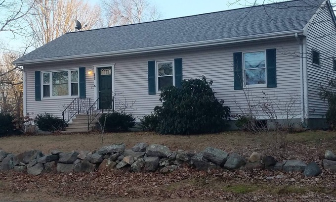 Wakefield-Peacedale House | 10 min to all beaches! Above grnd pool! Sm dog friendly