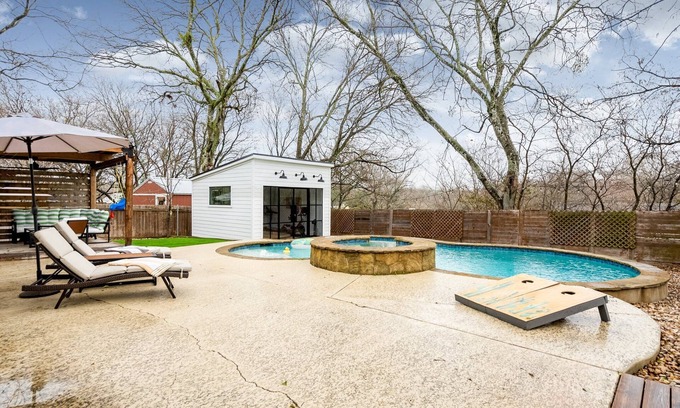 West Congress House | 10 Min to Downtown~Luxury Home w/Pool, Outdoor TV