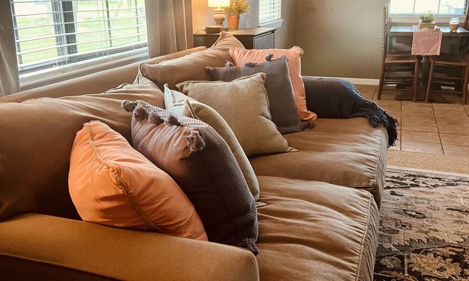 Yantis House | 10 minutes to Lake Fork boat ramp, cozy 2 bedroom 1 bath with boat parking