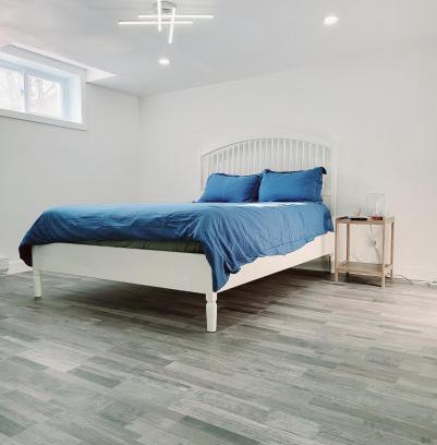 Laprairie House | 10 minutes to Montreal entire place 2 bedrooms private entrance