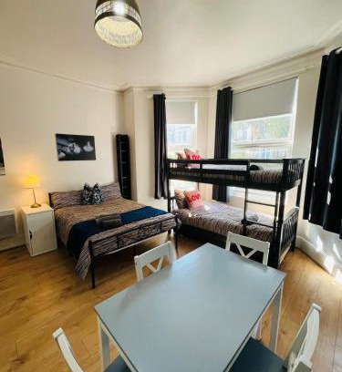 Brent Apartment | 10 Minutes to Wembley Guest Studios