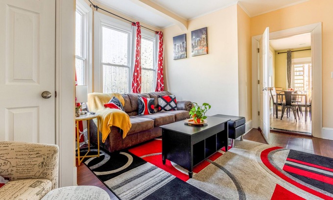 Tarrytown House | ★10 Top Rated Town ★ Bridge View ★ Train to NYC!