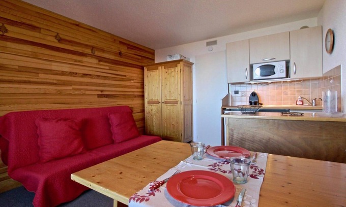 Chamrousse Apartment | 10th floor, balcony, parking, tv, ski locker, 21m², Chamrousse