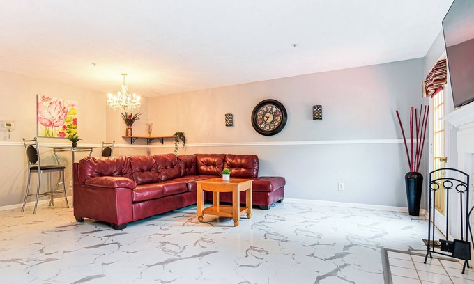 Bel Air South House | 11 Mi to Dtwn Aberdeen: Spacious Townhome!