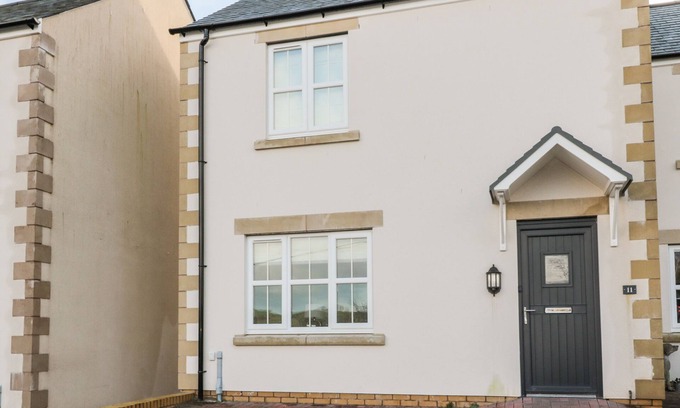 Gilsland Cottage | 11 THE FORGE, family friendly, with a garden in Brampton, Cumbria