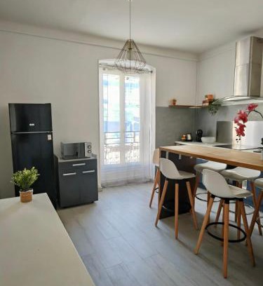 Vernier Apartment | 11 Trachel - Charmant T2 spacieux à proximité de gare Thiers