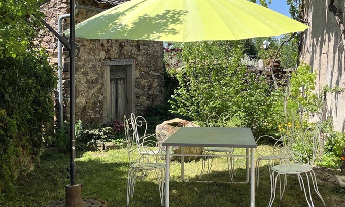 Pampelonne House | 110 m² Gîte ∙ 3 bedrooms ∙ 6 guests