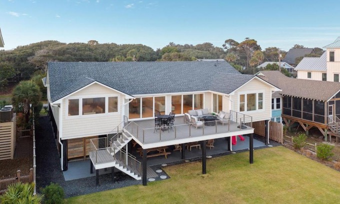 Folly Beach House | 1105 E Arctic White Sands Stunning Oceanfront House