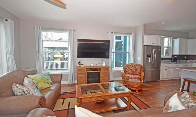 Englewood House | 1140 Turtle Nest