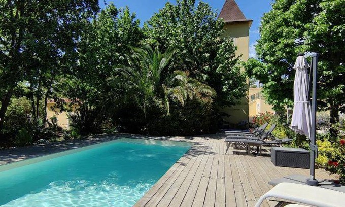 Aubagne Bed & Breakfast | 115 m² Bed and breakfast ∙ 4 bedrooms ∙ 11 guests