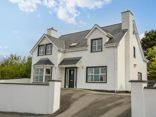 Buncrana House | 12 Hillview