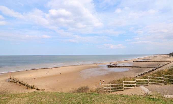 Mundesley Cottage | 12 The Dell