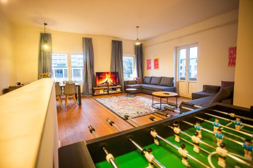 Borgfelde Apartment | 120qm/City Loft/Tischkicker