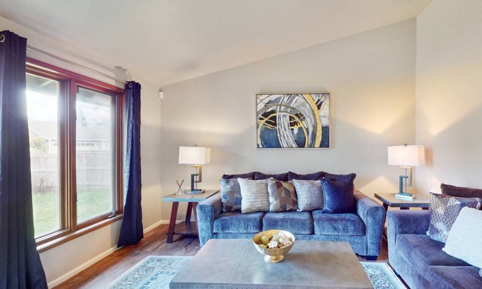 Eugene House | 125 m² House ∙ 2 bedrooms ∙ 7 guests