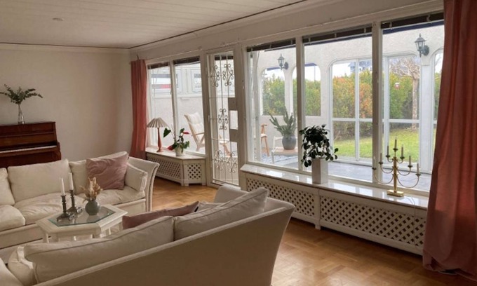 Save House | 127 m² House ∙ 3 bedrooms ∙ 2 guests