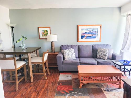 McCully - Moiliili Apartment | 12th Fl Royal Aloha with Parking Mtn City Canal View
