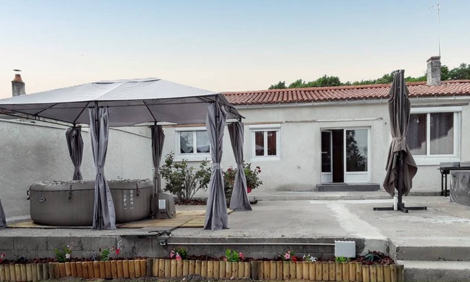 Mareuil-sur-Cher House | 130 m² House ∙ 3 bedrooms ∙ 8 guests