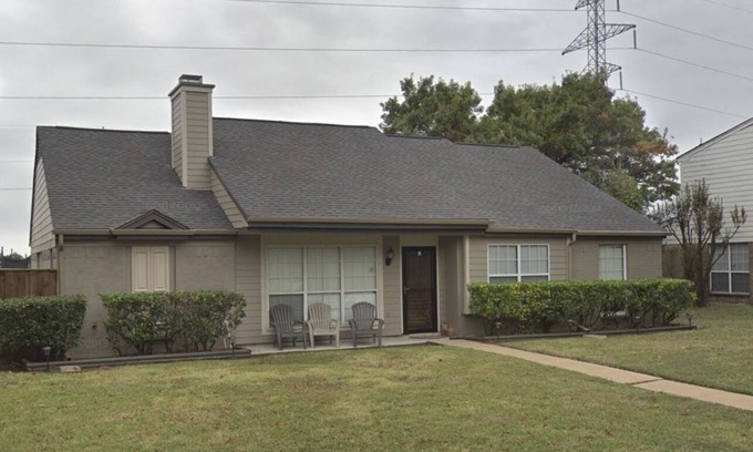 Lancaster House | 15 min to Downtown Dallas! 4BR Family Friendly Home